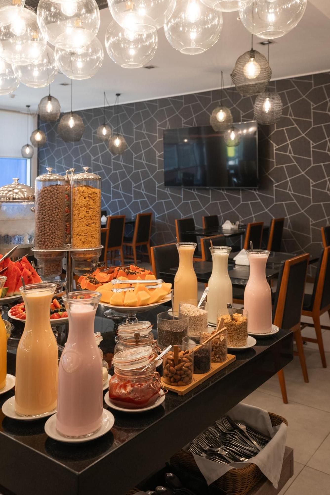 Frontier Hotel 리베라 외부 사진